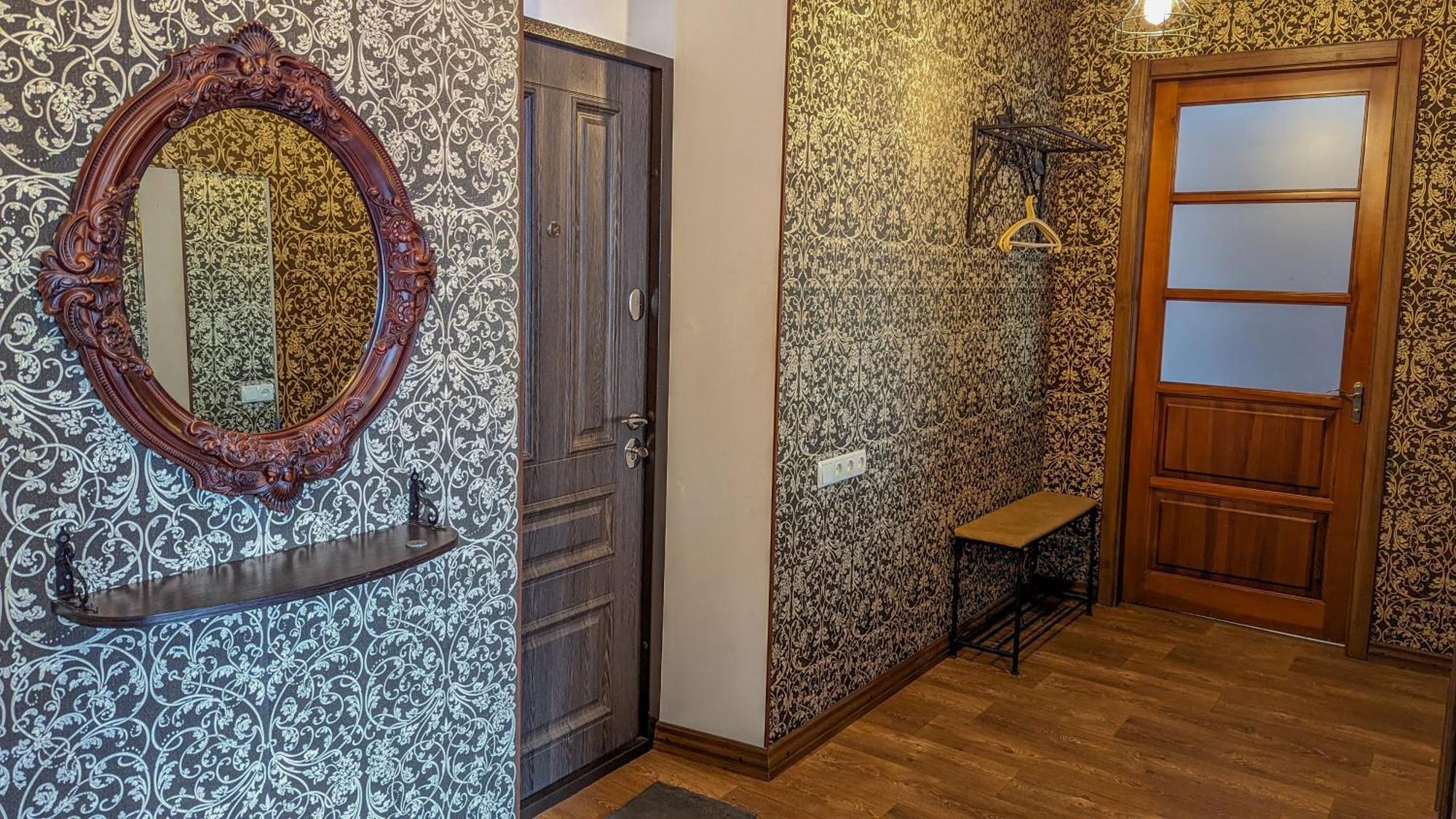 Двухкомнатная Квартира На Пятницкой Chernihiv Exterior photo